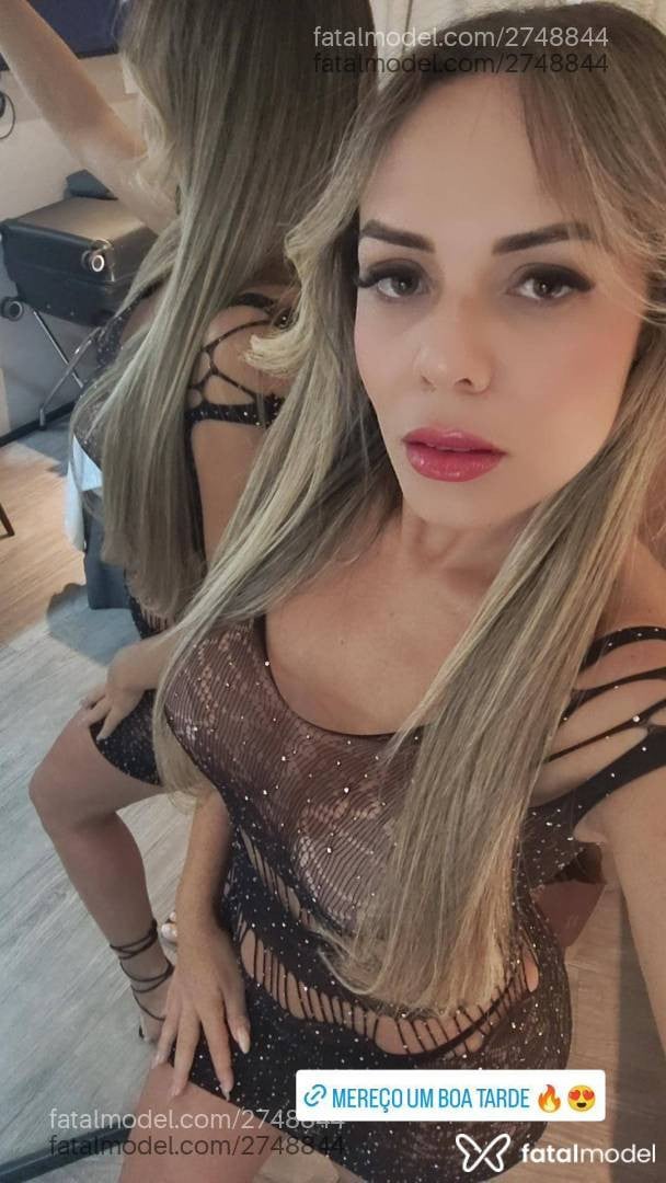 Acompanhante mulher loira (o) de olhos verdes - Rayssa Rodrigues