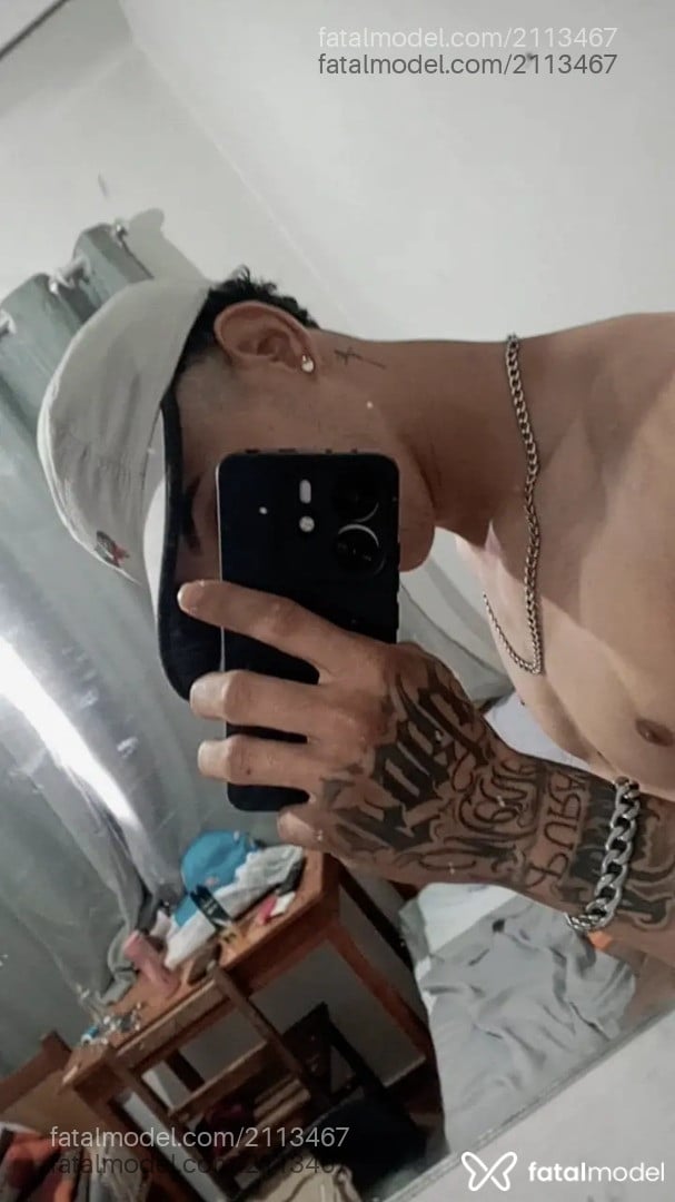 Acompanhante homem loira (o) de olhos pretos em Patos de Minas - Vitor Melo