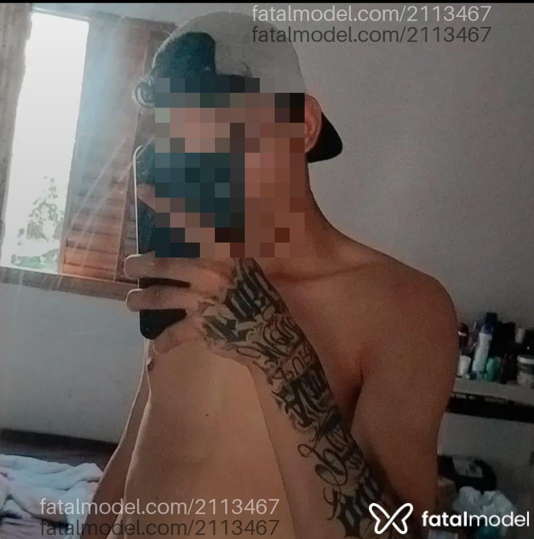 Acompanhante homem loira (o) de olhos pretos em Patos de Minas - Vitor Melo