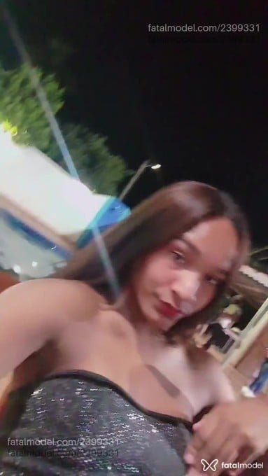 Acompanhante mulher trans com cabelo castanho de olhos castanhos em Santo Antônio da Platina - Isabella Arena