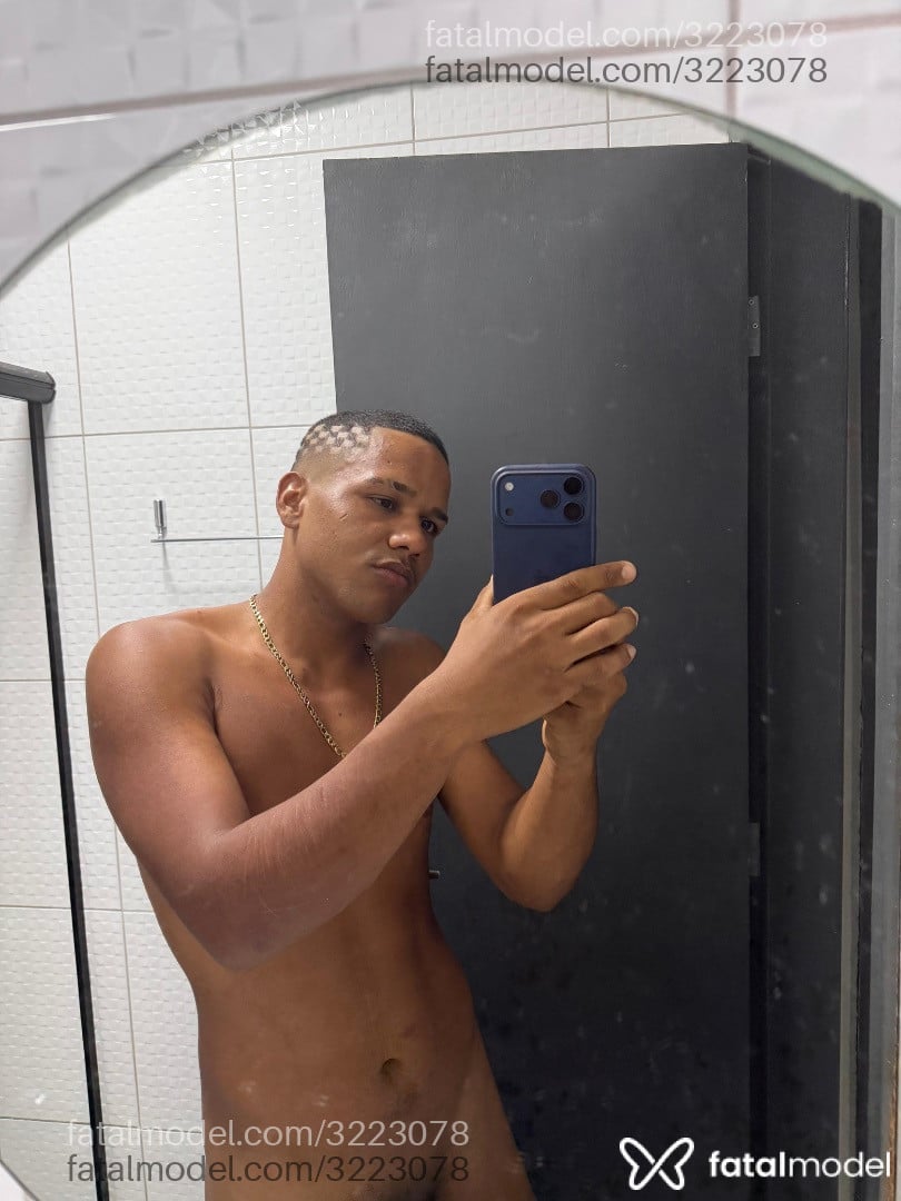 Acompanhante homem com cabelo castanho de olhos castanhos em Porto Velho - Superchoque