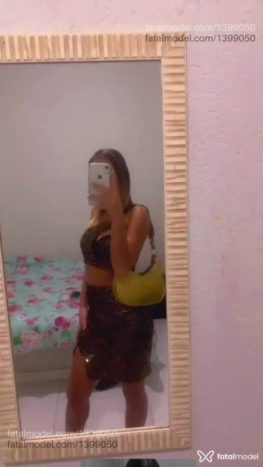Acompanhante mulher loira (o) de olhos mel em Virtual - Luana carvalho