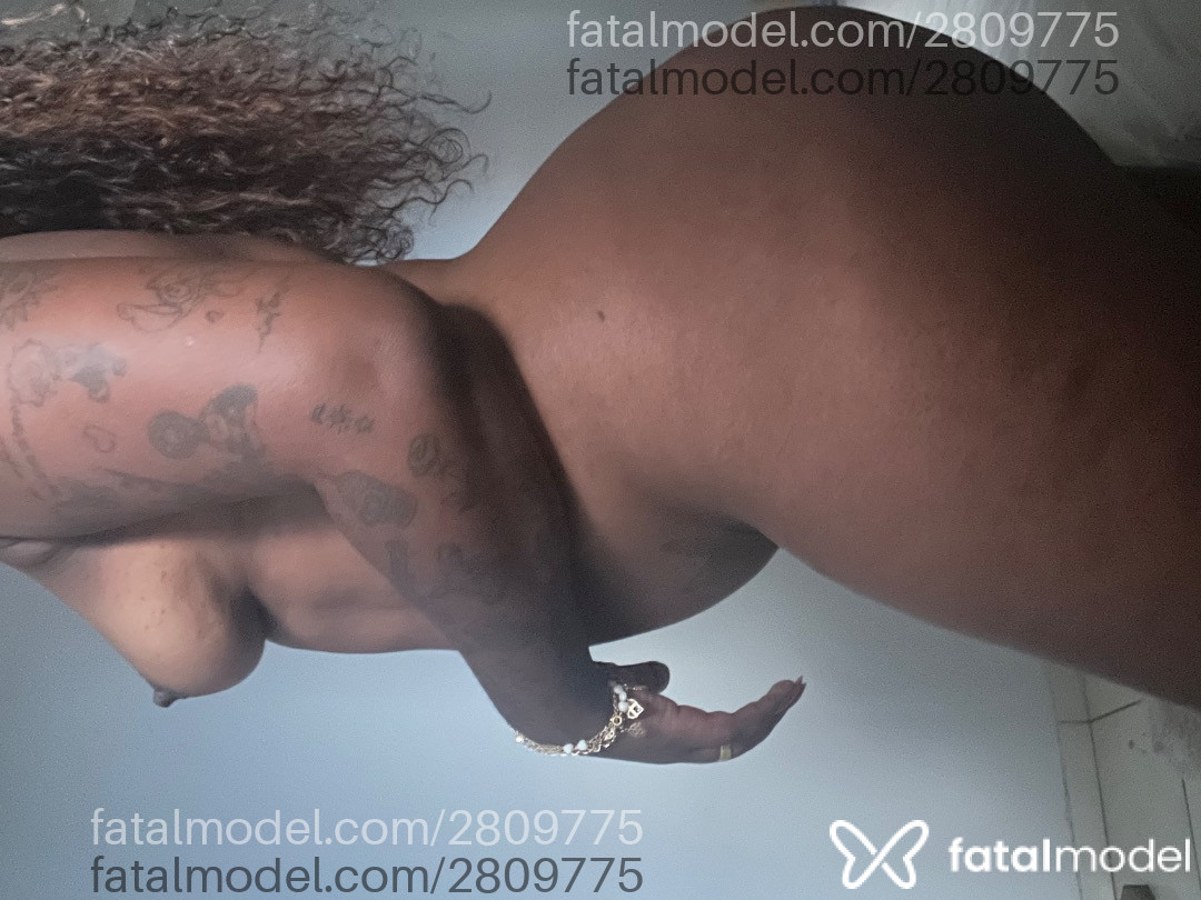 Acompanhante mulher com cabelo castanho de olhos pretos em Betim - Stefany Diniz