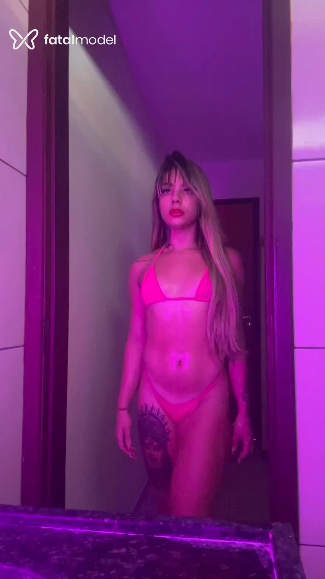 Acompanhante mulher trans loira (o) de olhos verdes - Gatinhalinkss Acompanhante mulher trans loira (o) de olhos verdes - Gatinhalinkss