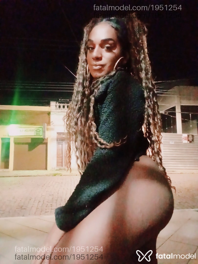 Acompanhante mulher trans morena (o) de olhos castanhos em Pelotas - Greyce