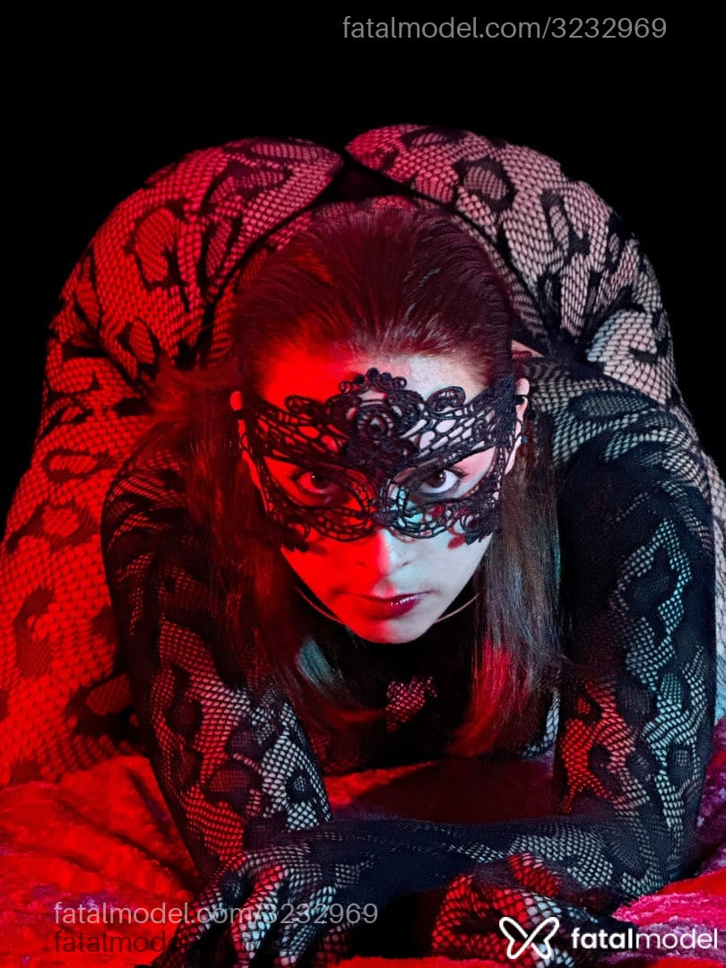 Acompanhante mulher ruiva (o) de olhos castanhos em Curitiba Acompanhante mulher ruiva (o) de olhos castanhos em Curitiba - Alessa Castro