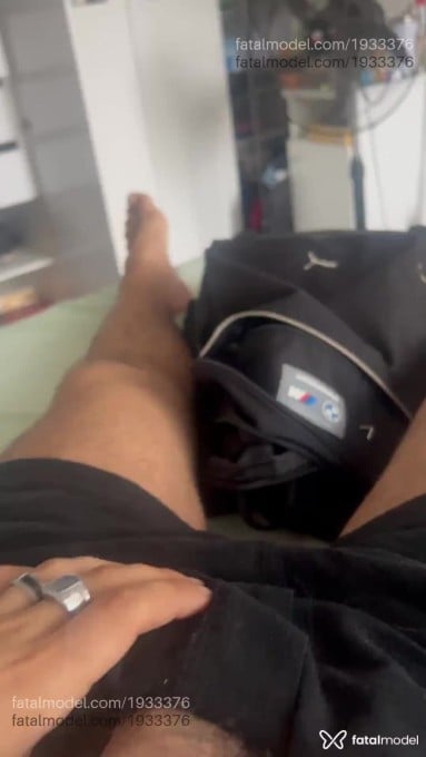 Acompanhante homem morena (o) de olhos castanhos em Porto Alegre - Caio