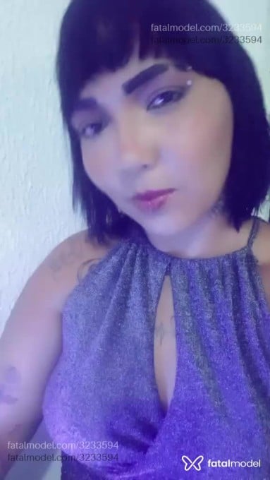 Acompanhante mulher morena (o) de olhos castanhos em Sinop - Morena