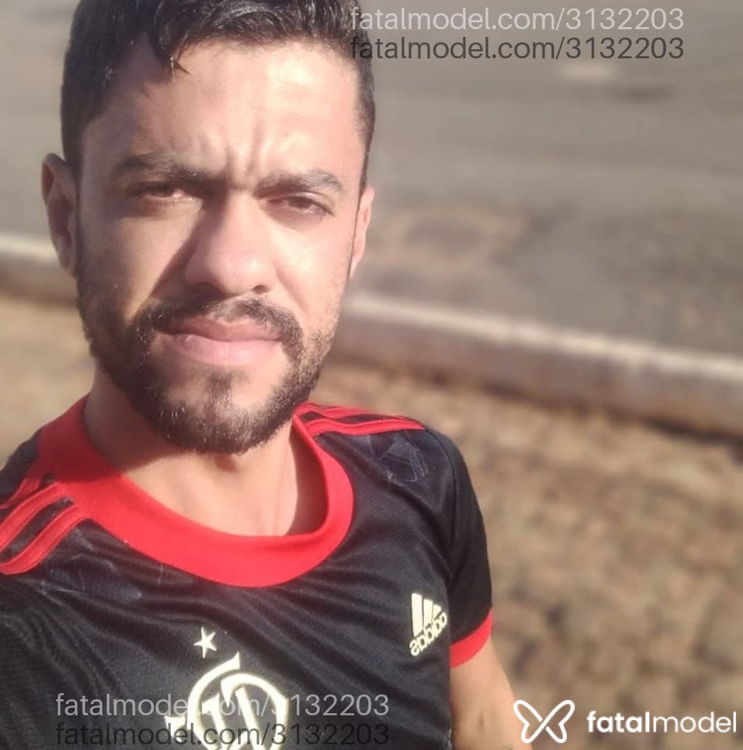 Acompanhante homem com cabelo castanho de olhos castanhos em Brasília Acompanhante homem com cabelo castanho de olhos castanhos em Brasília - Baiano