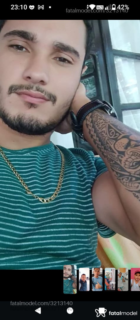 Acompanhante homem com cabelo castanho de olhos castanhos em Campinas - Biw Taner
