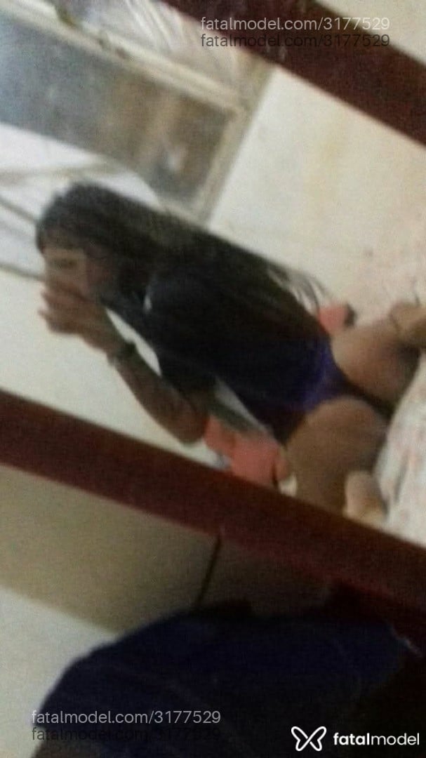 Acompanhante mulher trans morena (o) de olhos castanhos em Rio de Janeiro - Ravenna Ariel