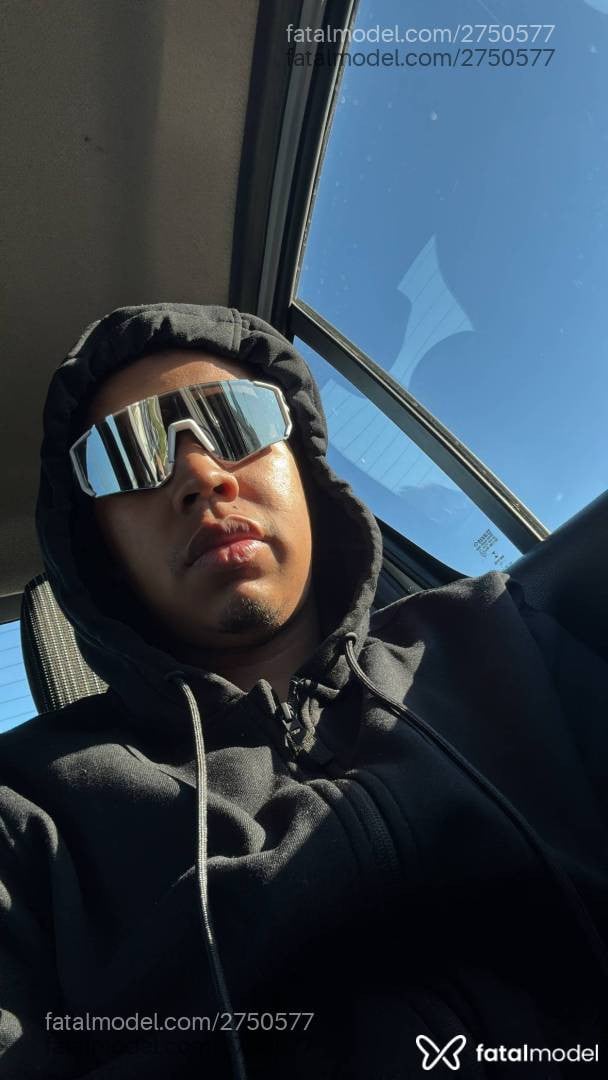 Acompanhante homem morena (o) de olhos pretos em Florianópolis - Alessandro