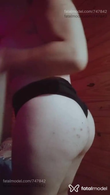 Acompanhante mulher trans loira (o) de olhos castanhos em Guaíba - Lina viana