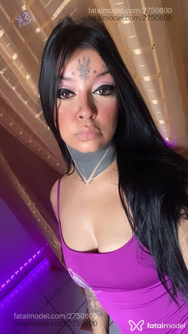 Acompanhante mulher morena (o) de olhos castanhos - Deborah
