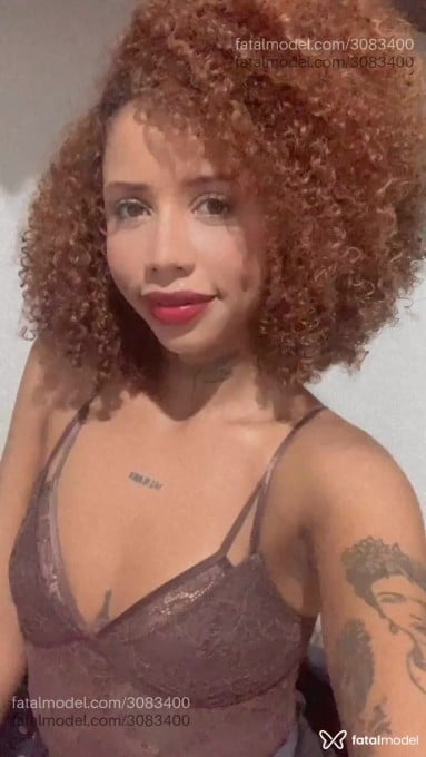 Acompanhante mulher com cabelo castanho de olhos mel em São Paulo - Ashley