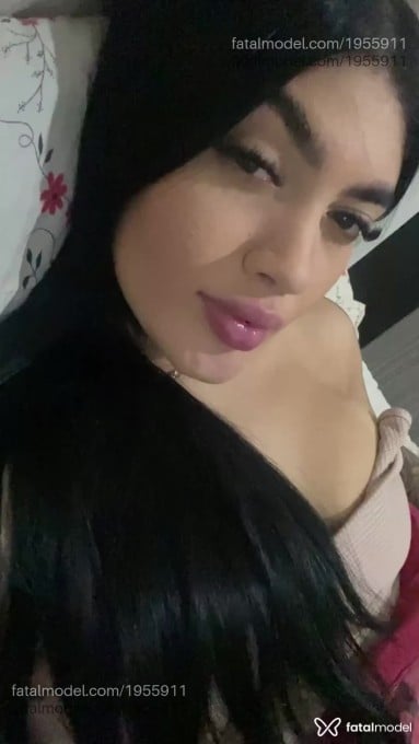 Acompanhante mulher morena (o) de olhos mel - Alice