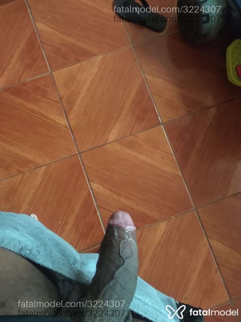 Acompanhante homem morena (o) de olhos pretos em Juiz de Fora - Santoss
