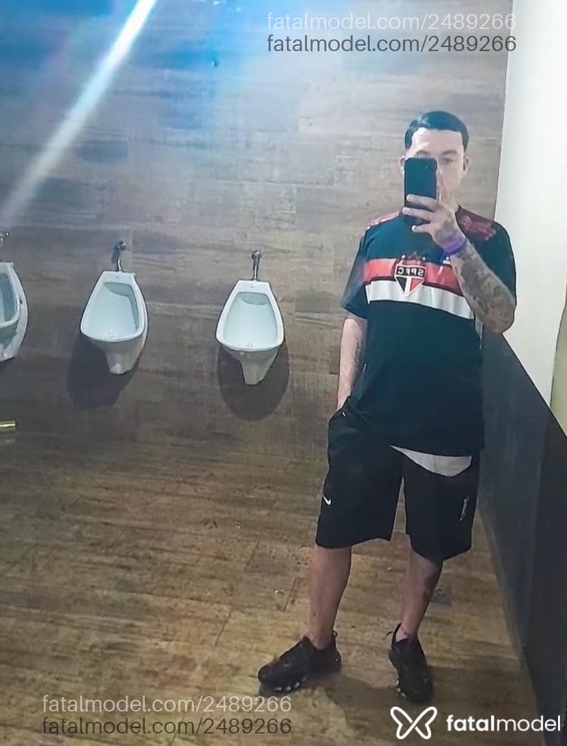 Acompanhante homem com cabelo castanho de olhos azuis em Botucatu - Lucas Matheus