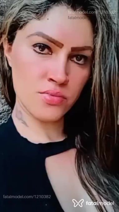 Acompanhante mulher trans com cabelo castanho de olhos castanhos em Santo Ângelo Acompanhante mulher trans com cabelo castanho de olhos castanhos em Santo Ângelo - Alexandra