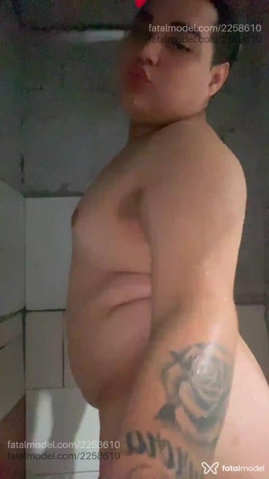 Acompanhante mulher trans loira (o) de olhos castanhos em Novo Hamburgo - Lari