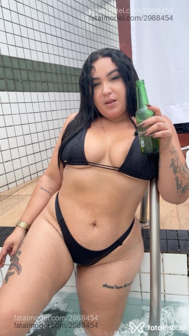 Acompanhante mulher morena (o) de olhos mel em João Pessoa - Brisalinda