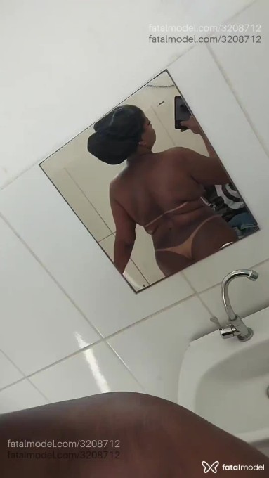 Acompanhante mulher morena (o) de olhos castanhos em Rio de Janeiro - Kethelyn