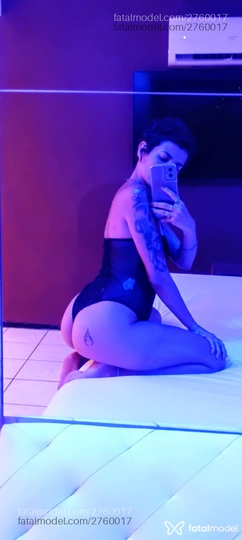 Acompanhante mulher com cabelo castanho de olhos castanhos em João Pessoa Acompanhante mulher com cabelo castanho de olhos castanhos em João Pessoa - Verona