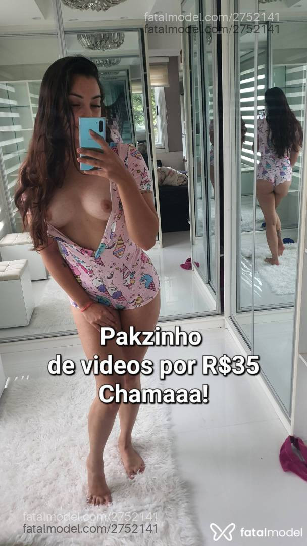 Acompanhante mulher morena (o) de olhos mel em Virtual Acompanhante mulher morena (o) de olhos mel em Virtual - Miahh