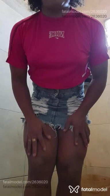 Acompanhante mulher trans morena (o) de olhos pretos em Santarém Acompanhante mulher trans morena (o) de olhos pretos em Santarém - Semia