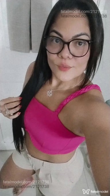 Acompanhante mulher com cabelo castanho de olhos castanhos em Santa Rosa - Melina Schutz
