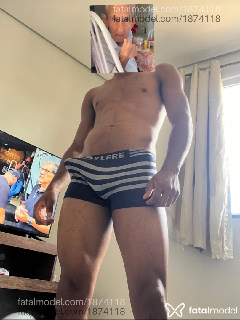 Acompanhante homem morena (o) de olhos castanhos em Caratinga Acompanhante homem morena (o) de olhos castanhos em Caratinga - Douglas Santos