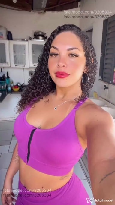 Acompanhante mulher loira (o) de olhos verdes em Presidente Dutra Acompanhante mulher loira (o) de olhos verdes em Presidente Dutra - Yasmim Sousa