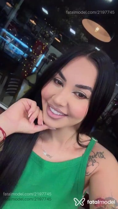 Acompanhante mulher morena (o) de olhos mel em Rio de Janeiro - Victoria