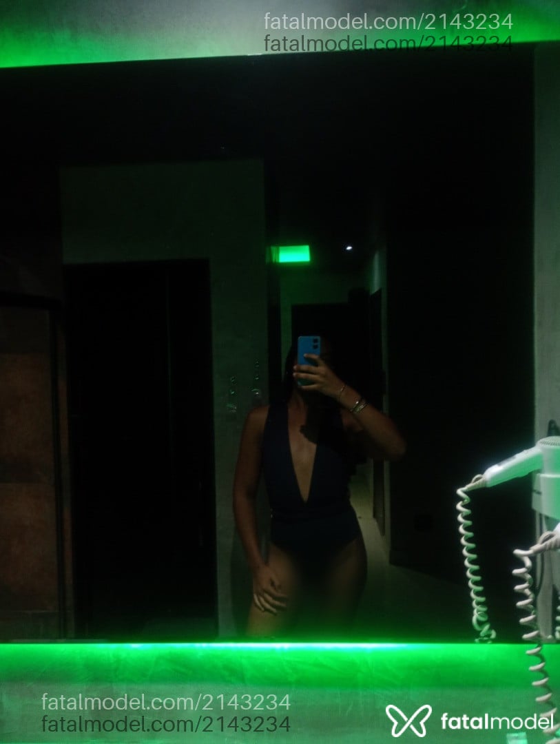 Acompanhante mulher trans com cabelo castanho de olhos castanhos em Rio Claro Acompanhante mulher trans com cabelo castanho de olhos castanhos em Rio Claro - Arielle