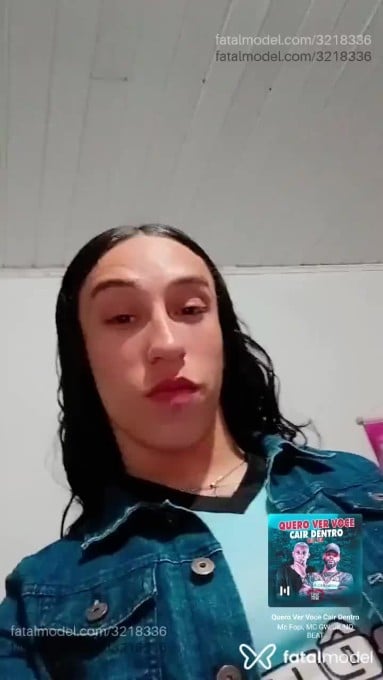 Acompanhante mulher trans com cabelo castanho de olhos castanhos em Porto Alegre - Evelynn Freitas
