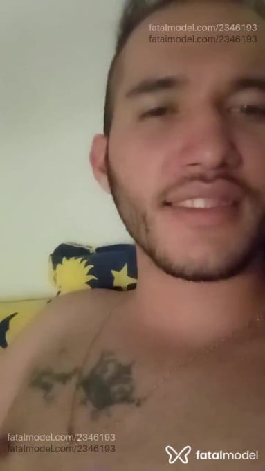 Acompanhante homem com cabelo castanho de olhos castanhos em Tubarão Acompanhante homem com cabelo castanho de olhos castanhos em Tubarão - Daniel