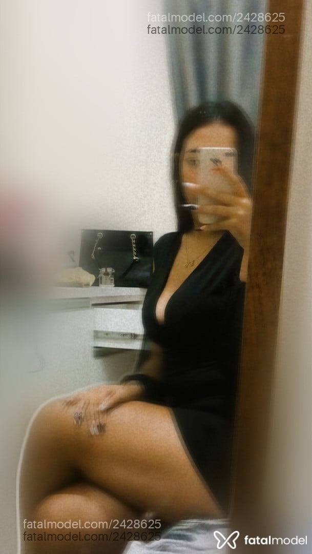 Acompanhante mulher morena (o) de olhos castanhos em Florianópolis - Luísa