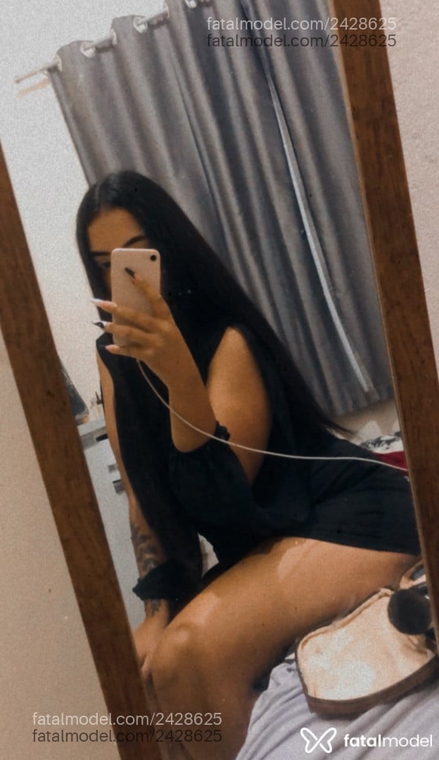 Acompanhante mulher morena (o) de olhos castanhos em Florianópolis - Luísa