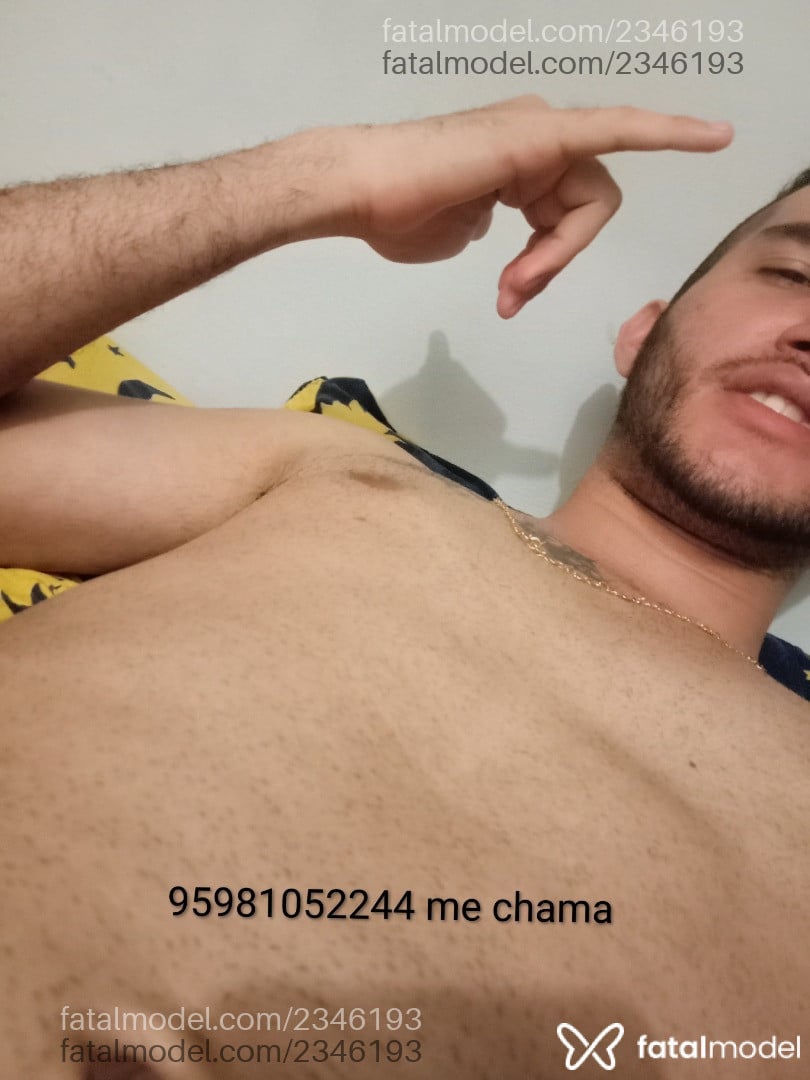 Acompanhante homem com cabelo castanho de olhos castanhos em Tubarão Acompanhante homem com cabelo castanho de olhos castanhos em Tubarão - Daniel