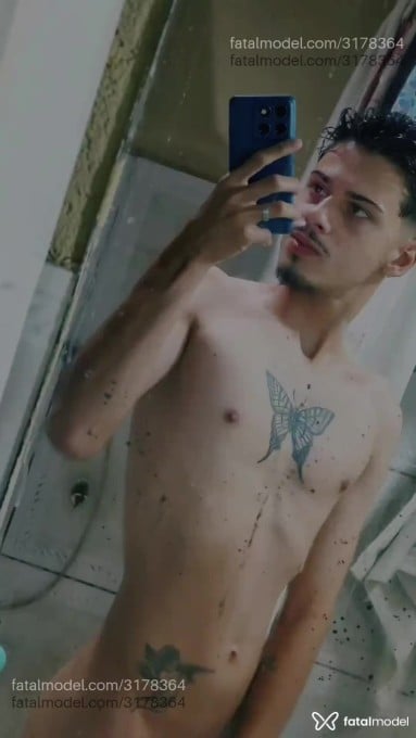 Acompanhante homem morena (o) de olhos castanhos em Porto Alegre - Vitor Henrique
