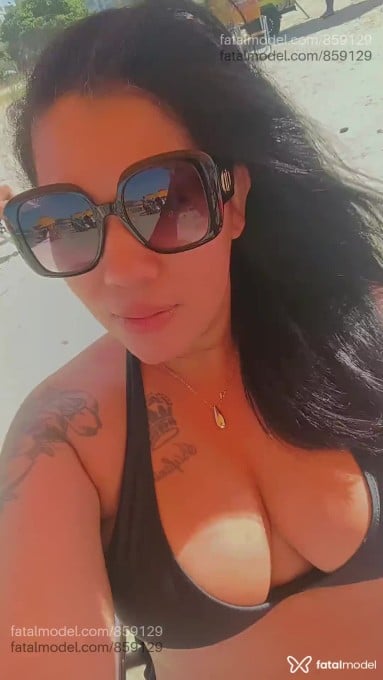Acompanhante mulher morena (o) de olhos castanhos - Sabrina Acompanhante mulher morena (o) de olhos castanhos - Sabrina