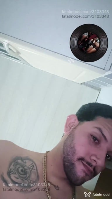 Acompanhante homem morena (o) de olhos castanhos em Virtual - Zaurim