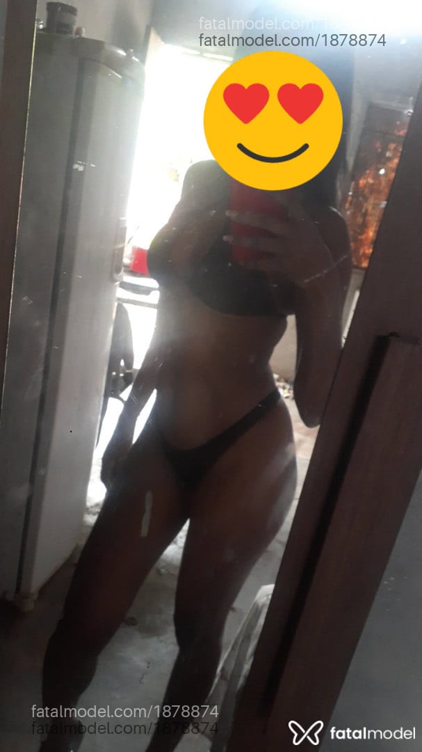 Acompanhante mulher loira (o) de olhos castanhos em Porto Velho - Melbb