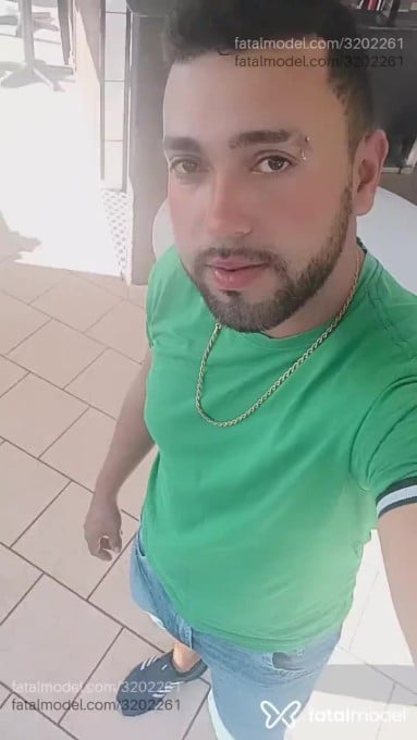 Acompanhante homem morena (o) de olhos pretos em São Paulo Acompanhante homem morena (o) de olhos pretos em São Paulo - Gyllmaks