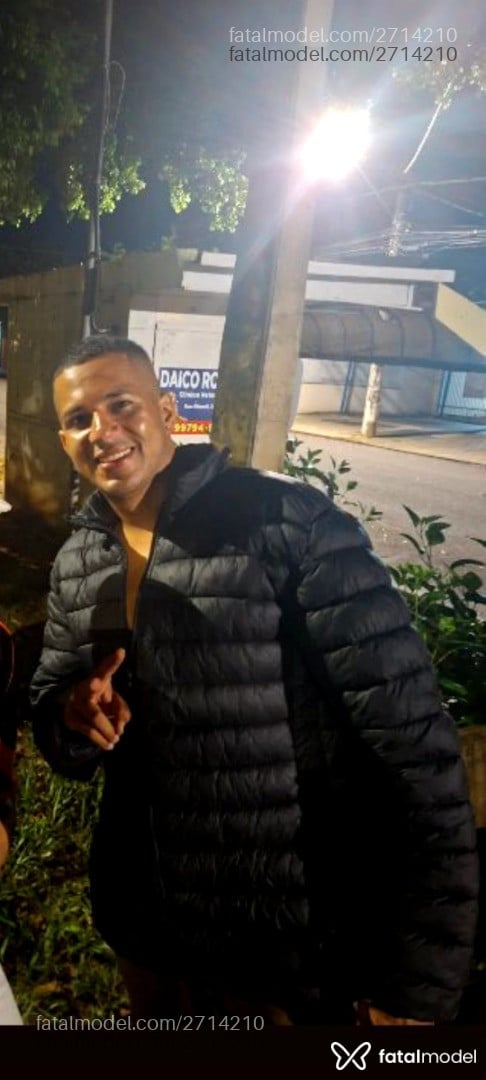 Acompanhante homem loira (o) de olhos pretos em Araçatuba - Iago Mazaratto