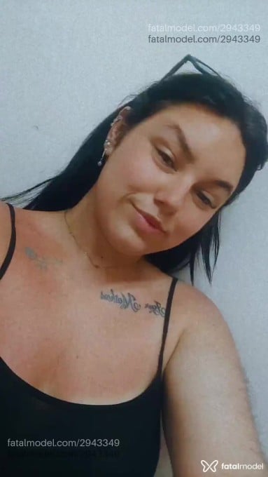 Acompanhante mulher com cabelo castanho de olhos castanhos em Cidreira - Borbox