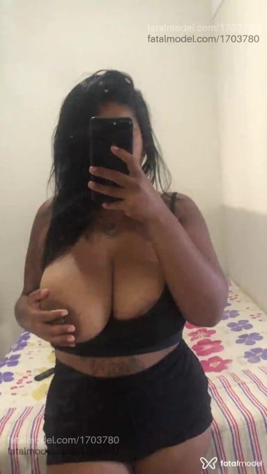 Acompanhante mulher morena (o) de olhos castanhos em Tubarão - Bruna