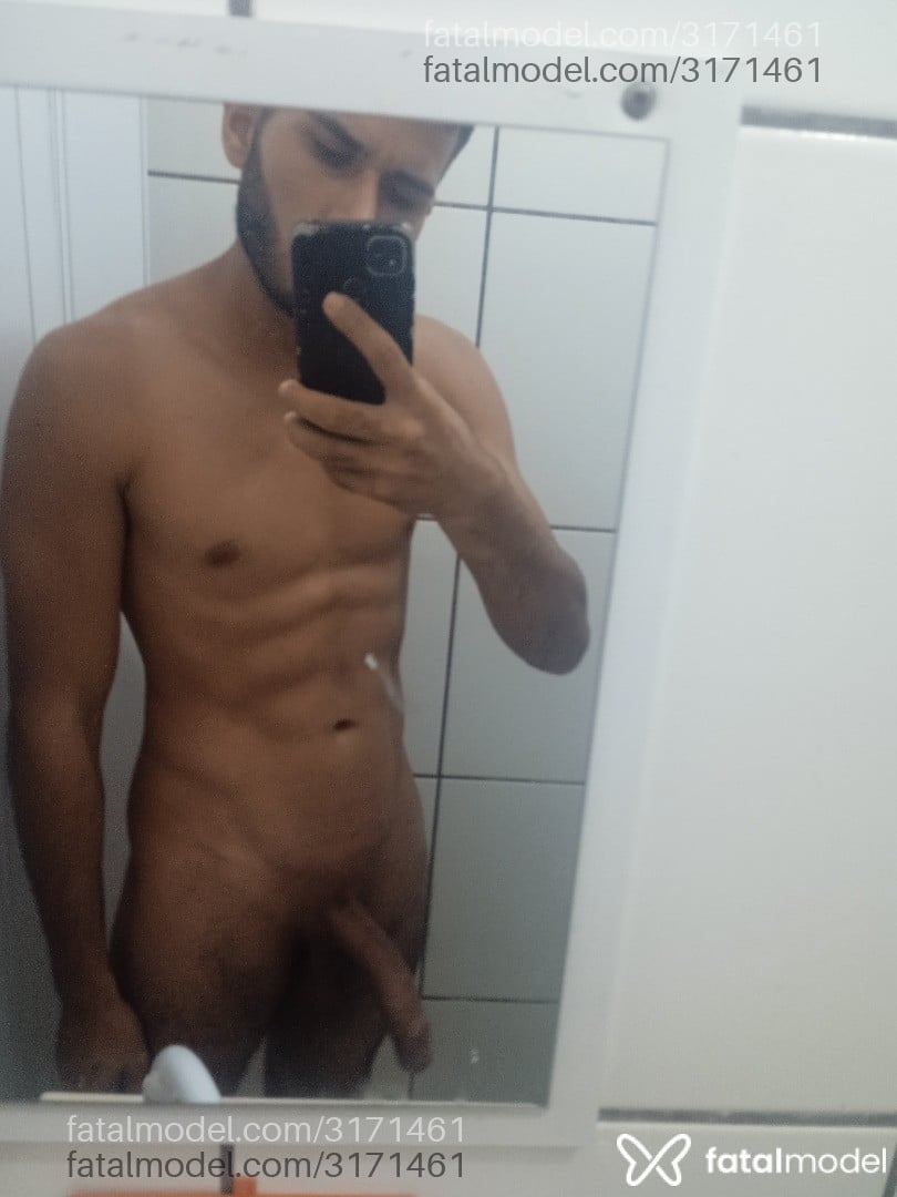 Acompanhante homem morena (o) de olhos pretos em Florianópolis - Vinicius