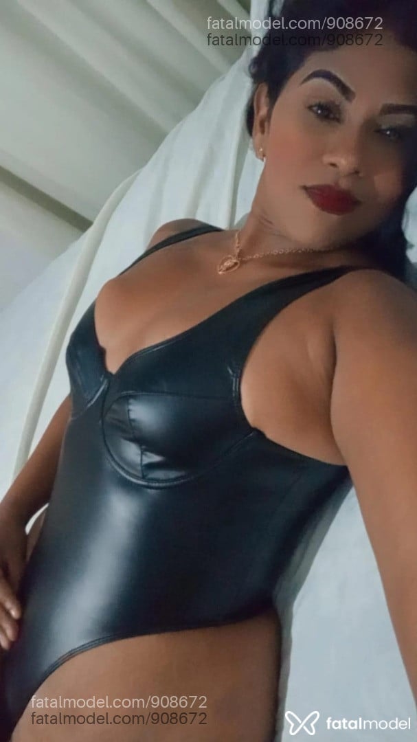 Acompanhante mulher morena (o) de olhos pretos em Itajaí - Amanda Maia