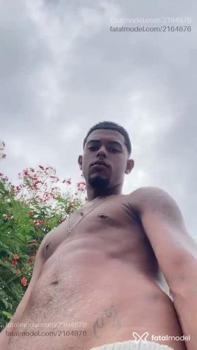 Acompanhante homem morena (o) de olhos castanhos em Nova Iguaçu - Bn Holland